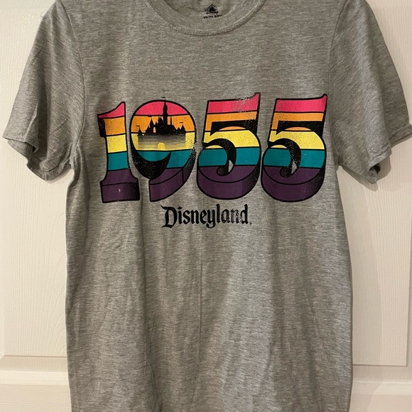 Disneyland 1955 Rainbow T Shirt Small - Picture 3 of 4